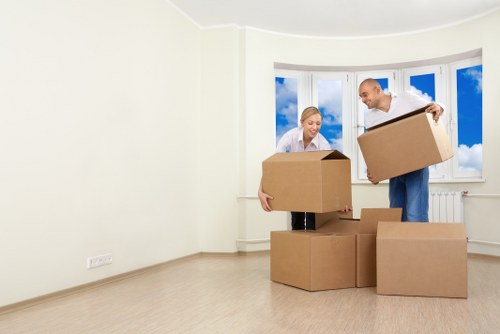 Choosing the right storage unit in Grovepark for household or business needs